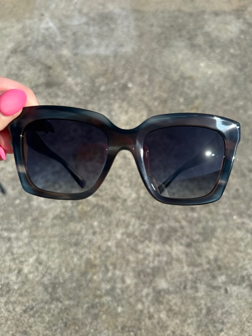 Dolce & Gabbana blue / grey gradient sunglasses! 🕶️☀️